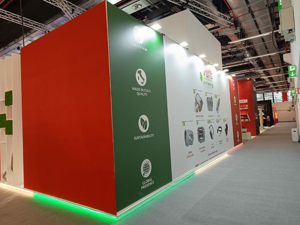 Allestimento stand fiere: vista laterale dello stand XXL Marmitte